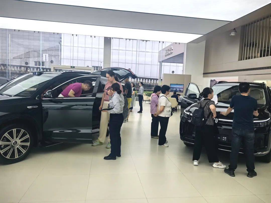 端午假期兩江新區(qū)新能源汽車(chē)銷(xiāo)售火爆，綠色出行漸成新風(fēng)尚